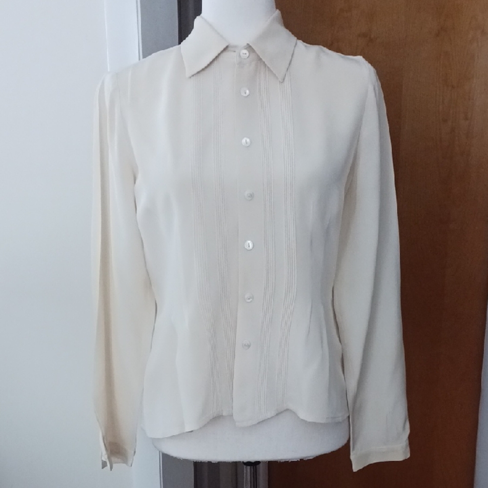 Jones NY Silk Shirt Button Down Long Sleeve Collar Pleats Beige Camel Sz 4